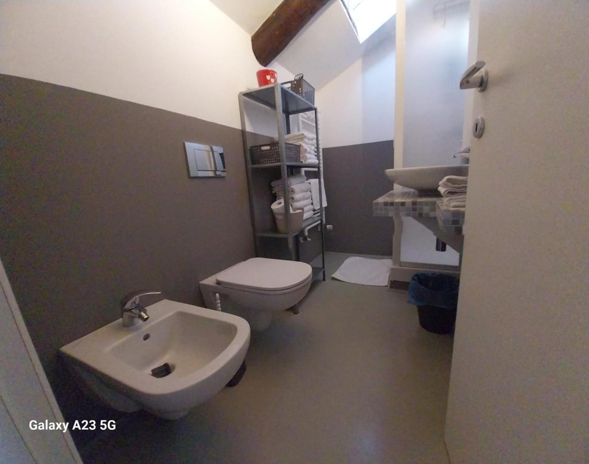 La Corte Della Rocca Torino Esterno foto