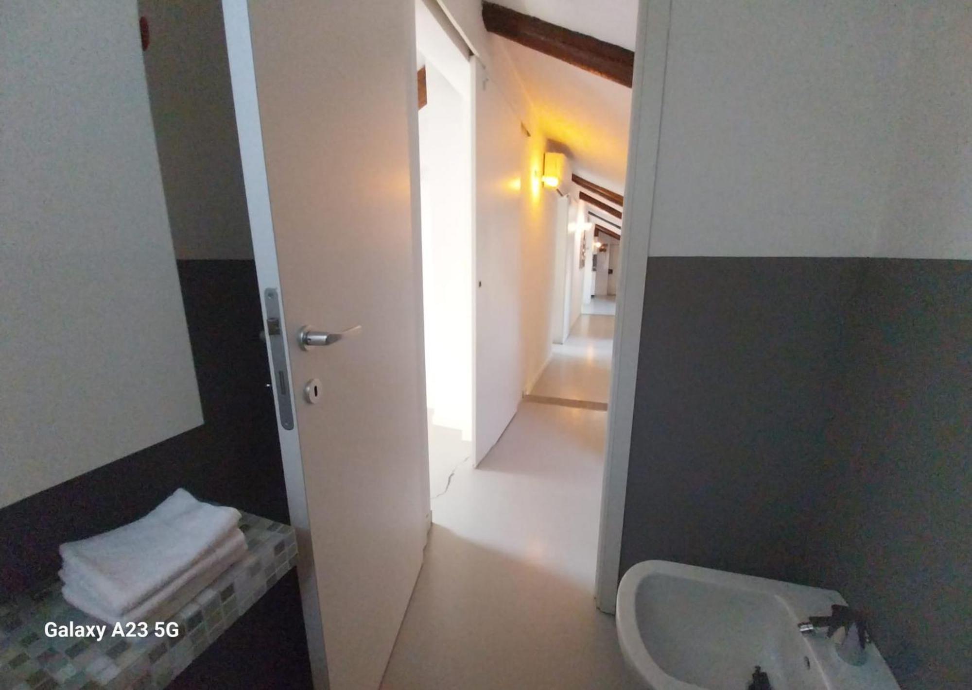 La Corte Della Rocca Torino Esterno foto